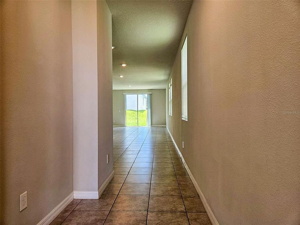 For Rent: $2,300 (4 beds, 2 baths, 1688 Square Feet)