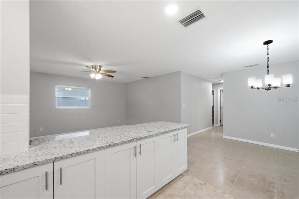 En Venta: $295,000 (3 camas, 1 baños, 960 Pies cuadrados)