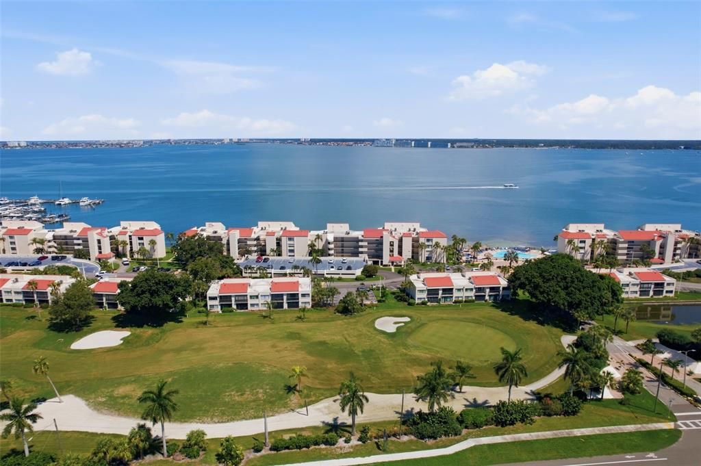 Activo con contrato: $375,000 (2 camas, 2 baños, 1082 Pies cuadrados)