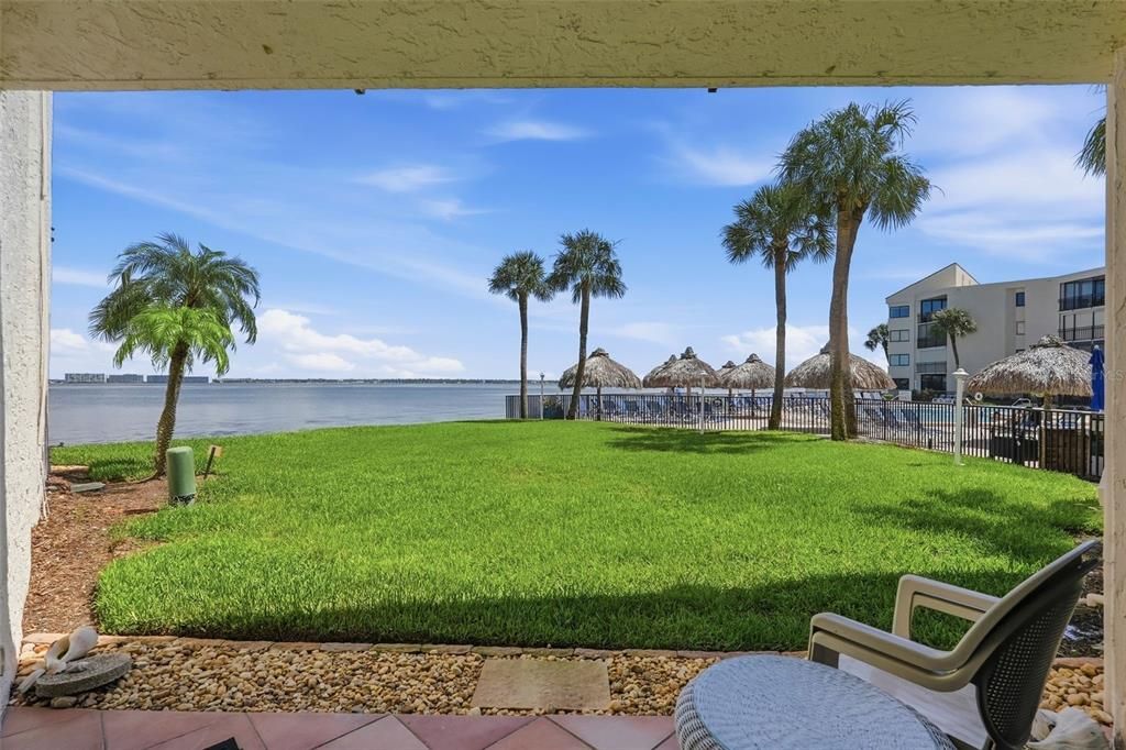 Activo con contrato: $375,000 (2 camas, 2 baños, 1082 Pies cuadrados)