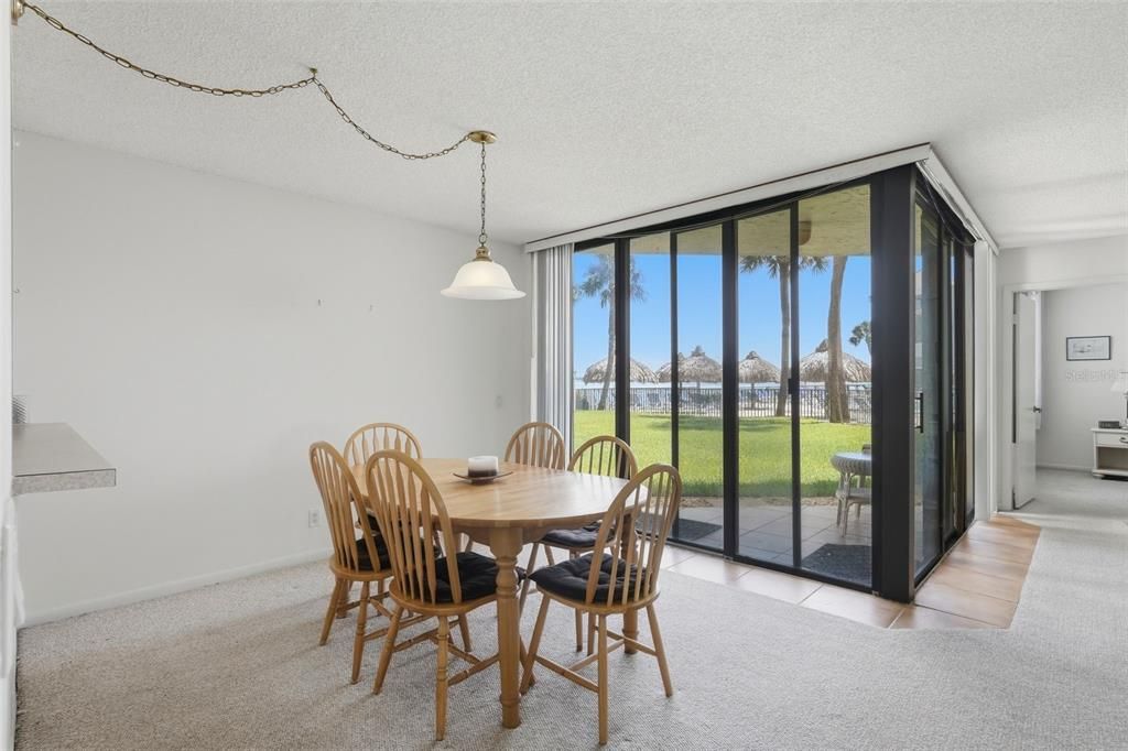Activo con contrato: $375,000 (2 camas, 2 baños, 1082 Pies cuadrados)