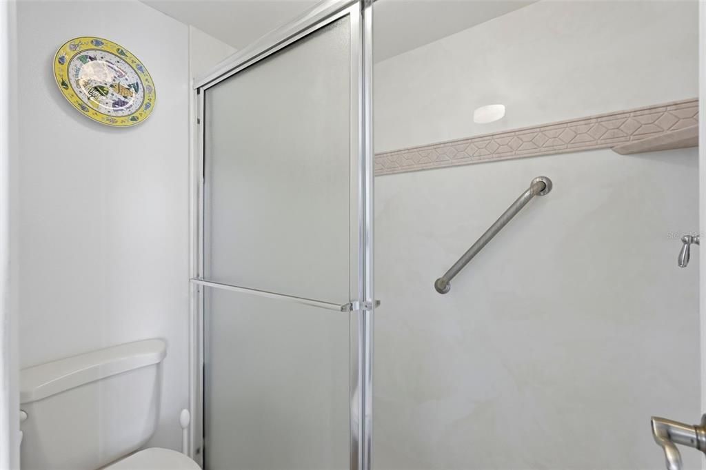 Activo con contrato: $375,000 (2 camas, 2 baños, 1082 Pies cuadrados)