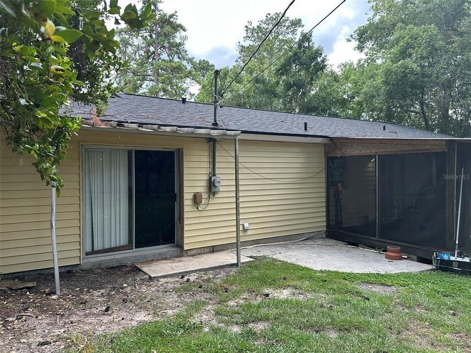 For Sale: $189,000 (4 beds, 2 baths, 1404 Square Feet)