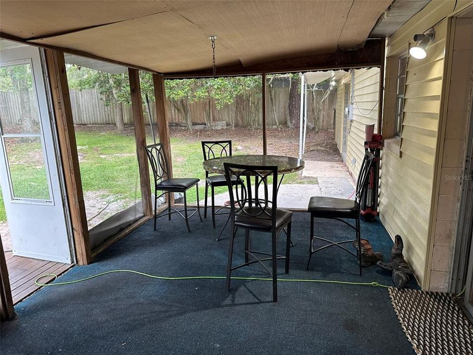 For Sale: $189,000 (4 beds, 2 baths, 1404 Square Feet)
