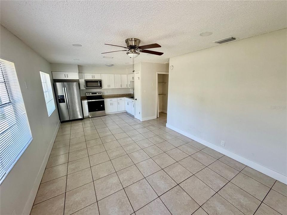 For Sale: $305,000 (2 beds, 0 baths, 1248 Square Feet)