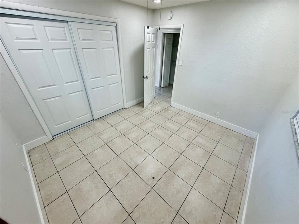 For Sale: $305,000 (2 beds, 0 baths, 1248 Square Feet)