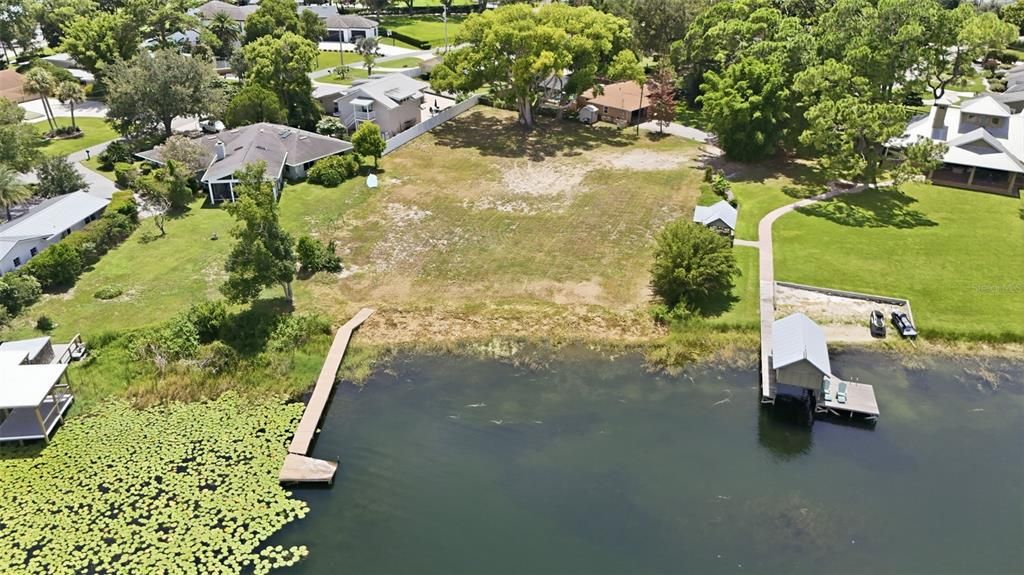 На продажу: $1,300,000 (0.59 acres)