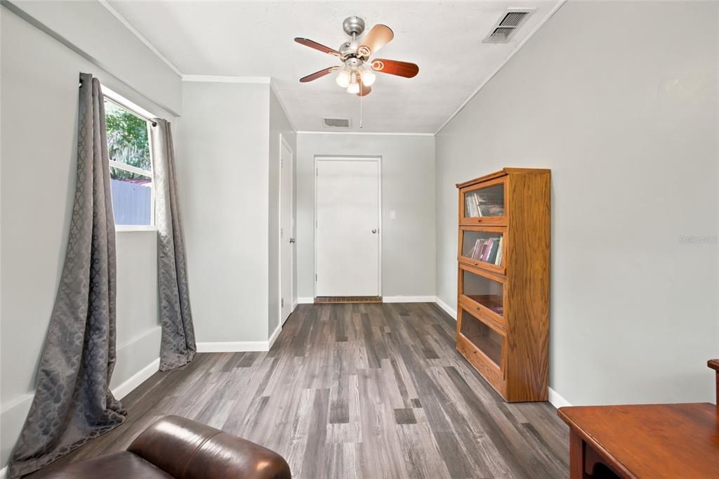For Sale: $224,999 (3 beds, 2 baths, 1218 Square Feet)