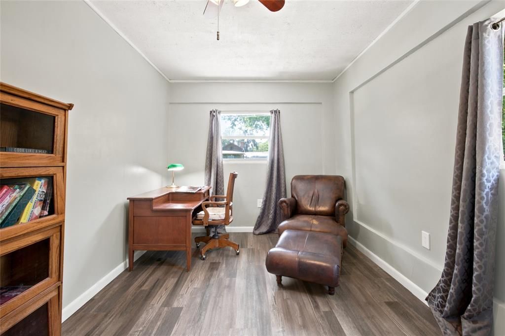 For Sale: $224,999 (3 beds, 2 baths, 1218 Square Feet)