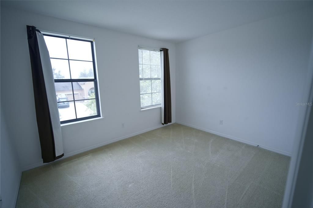 En Venta: $385,000 (4 camas, 3 baños, 2576 Pies cuadrados)