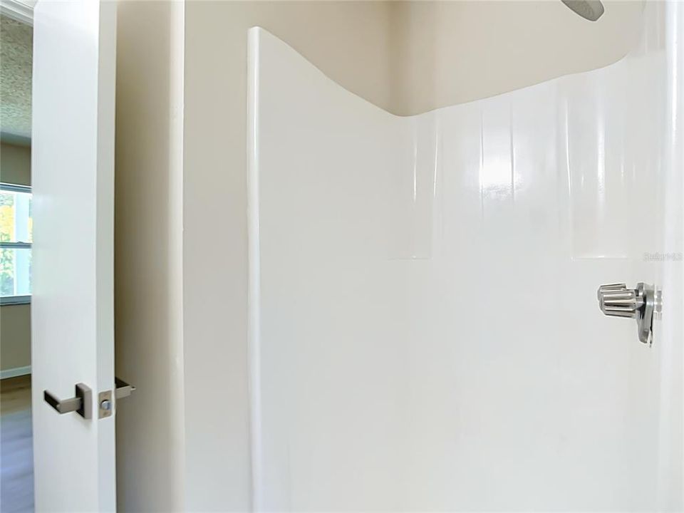 For Sale: $249,000 (2 beds, 2 baths, 1202 Square Feet)