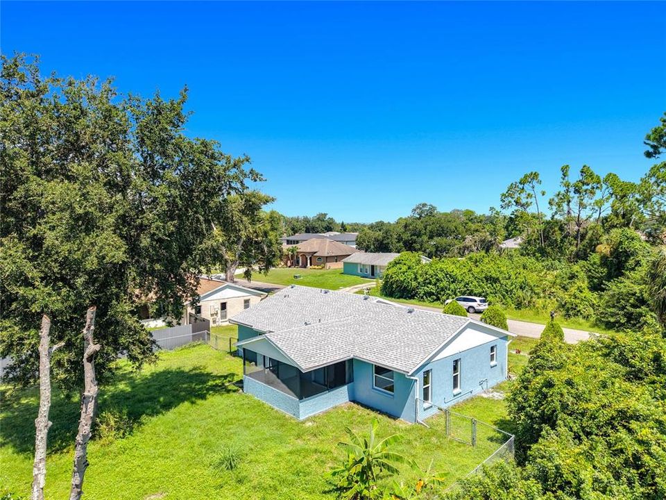 For Sale: $249,000 (2 beds, 2 baths, 1202 Square Feet)