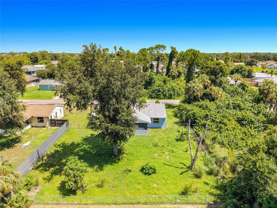 For Sale: $249,000 (2 beds, 2 baths, 1202 Square Feet)
