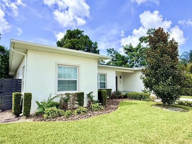 For Rent: $3,295 (3 beds, 2 baths, 1938 Square Feet)