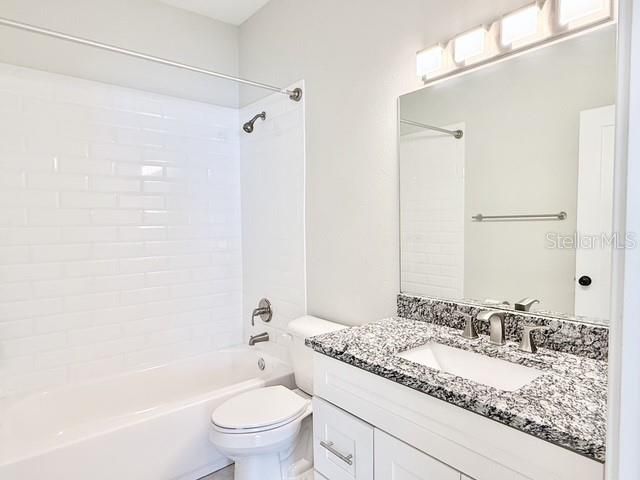 For Rent: $3,295 (3 beds, 2 baths, 1938 Square Feet)