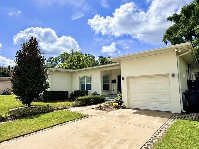 For Rent: $3,295 (3 beds, 2 baths, 1938 Square Feet)
