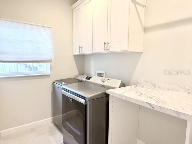 For Rent: $3,295 (3 beds, 2 baths, 1938 Square Feet)