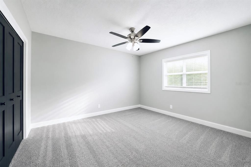 For Sale: $185,000 (2 beds, 1 baths, 1012 Square Feet)