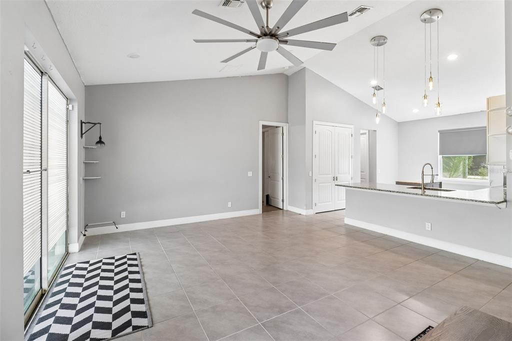 For Sale: $315,000 (3 beds, 2 baths, 1535 Square Feet)
