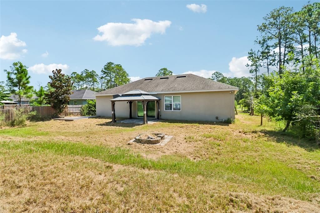 For Sale: $315,000 (3 beds, 2 baths, 1535 Square Feet)