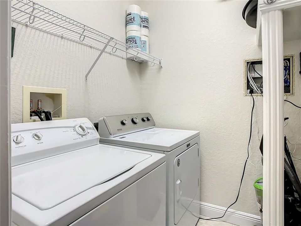 For Rent: $3,600 (3 beds, 2 baths, 1833 Square Feet)