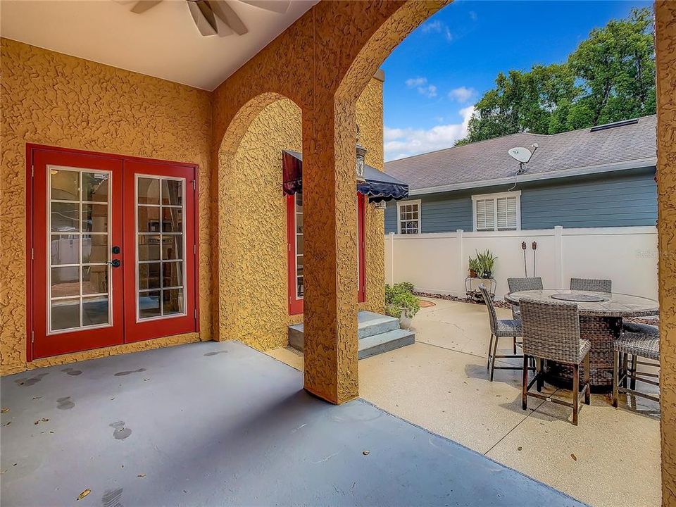 For Rent: $3,600 (3 beds, 2 baths, 1833 Square Feet)