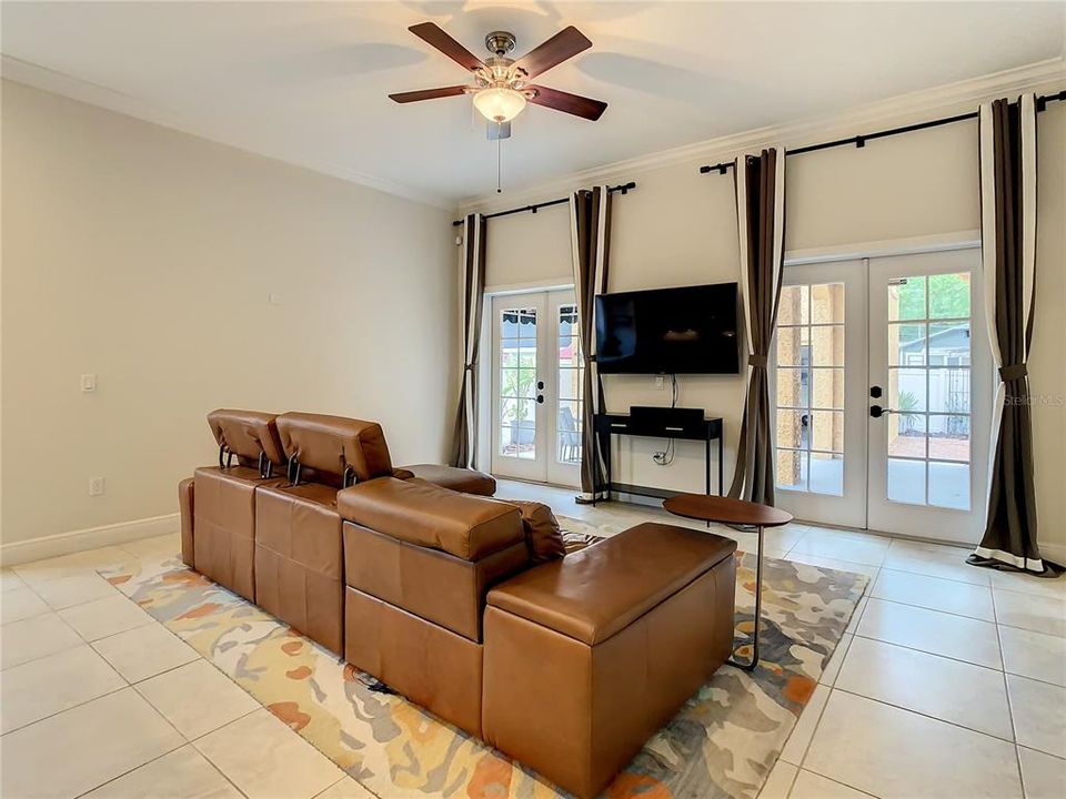 For Rent: $3,600 (3 beds, 2 baths, 1833 Square Feet)
