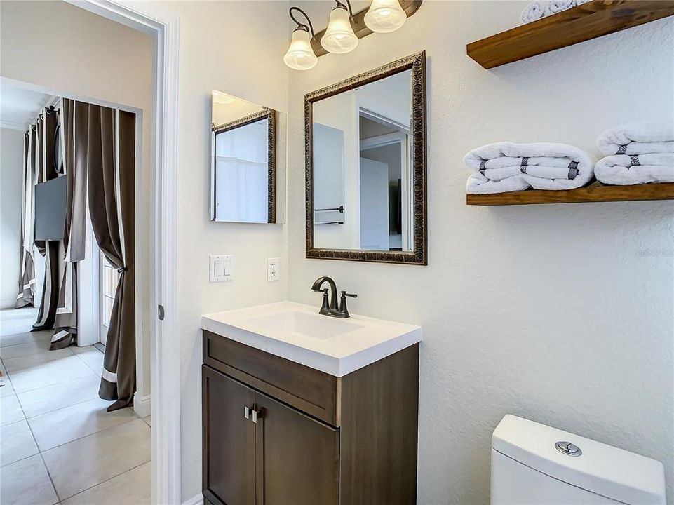 For Rent: $3,600 (3 beds, 2 baths, 1833 Square Feet)