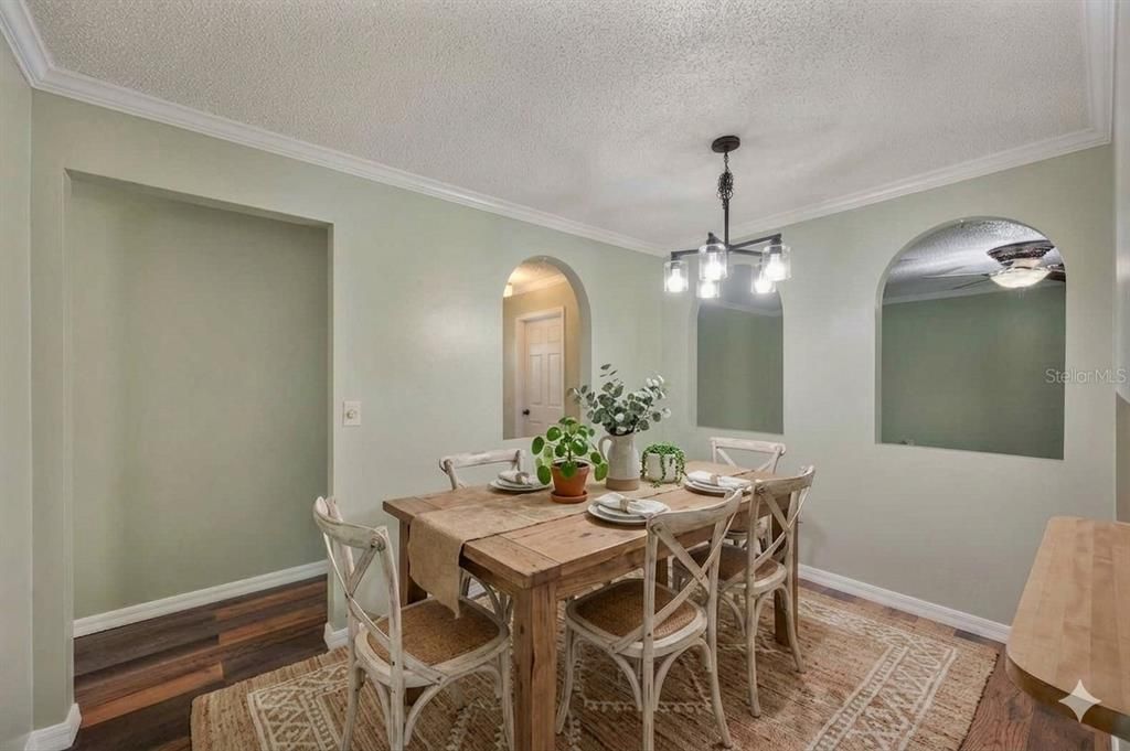 For Rent: $1,825 (3 beds, 2 baths, 1355 Square Feet)