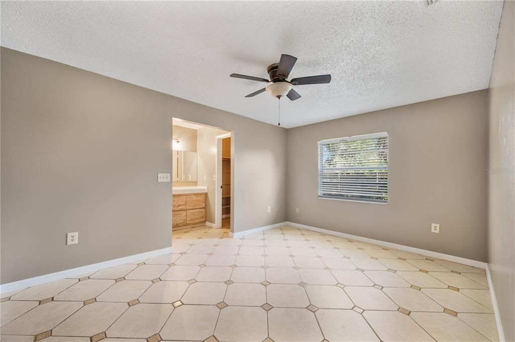 For Rent: $1,825 (3 beds, 2 baths, 1355 Square Feet)