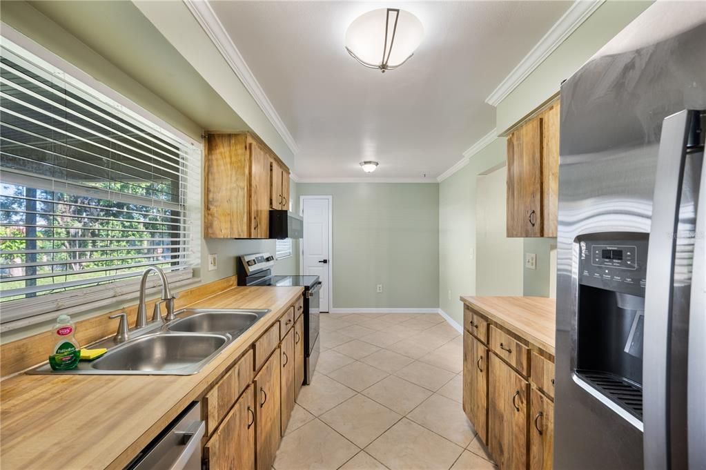 For Rent: $1,825 (3 beds, 2 baths, 1355 Square Feet)