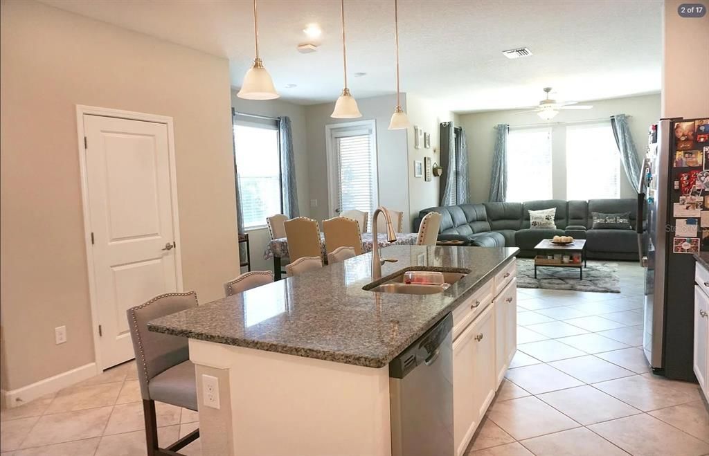 For Sale: $389,900 (3 beds, 2 baths, 1852 Square Feet)