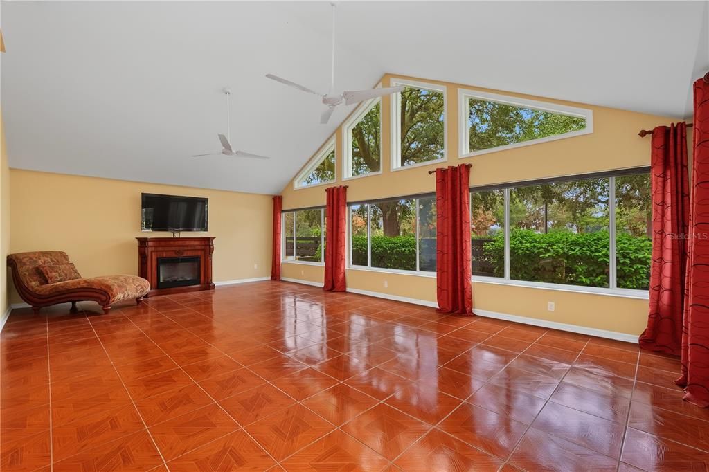 For Sale: $449,700 (3 beds, 2 baths, 2413 Square Feet)