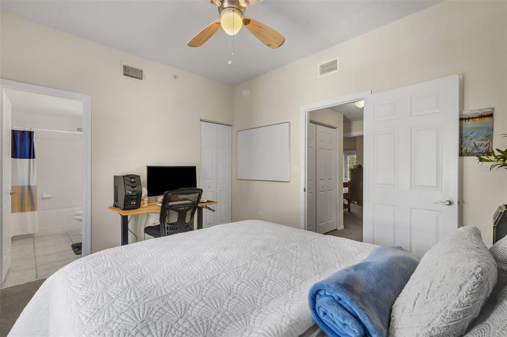For Sale: $449,000 (3 beds, 3 baths, 1836 Square Feet)