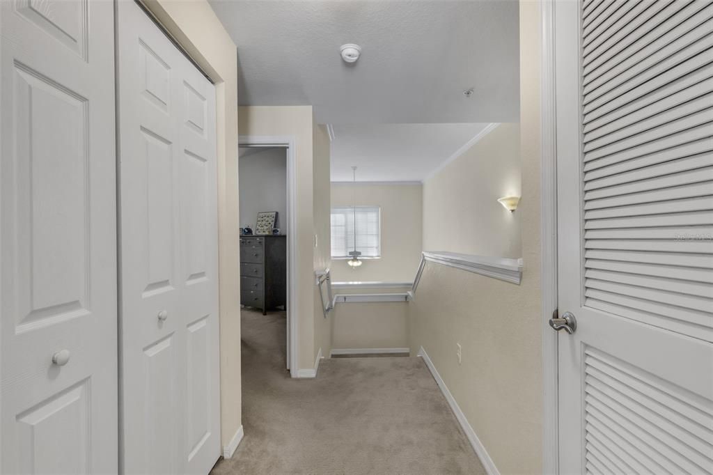 For Sale: $449,000 (3 beds, 3 baths, 1836 Square Feet)