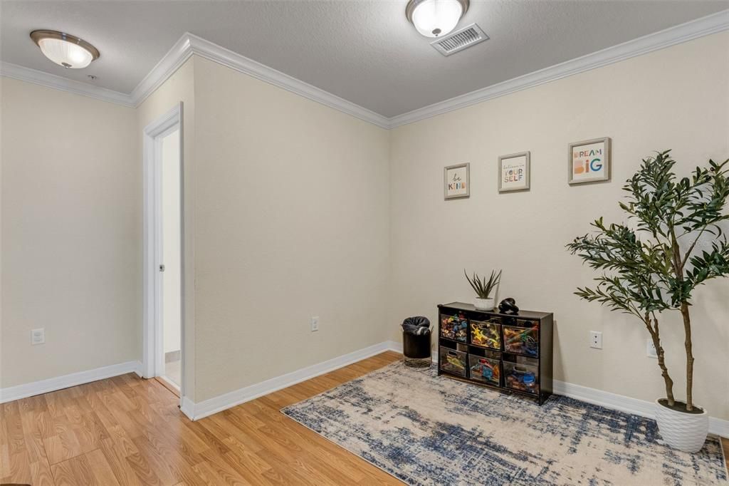 For Sale: $449,000 (3 beds, 3 baths, 1836 Square Feet)