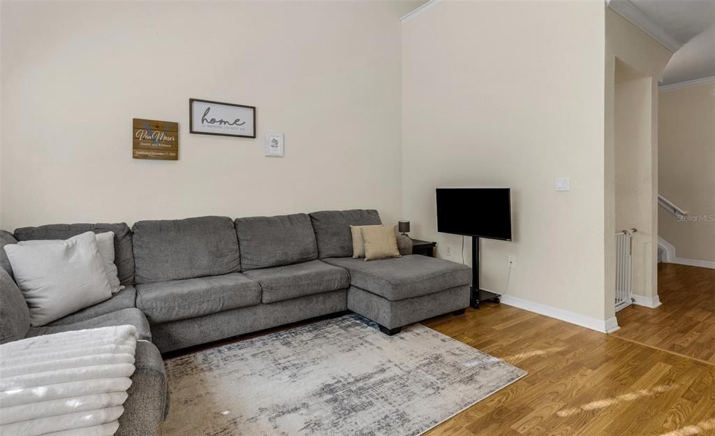 For Sale: $449,000 (3 beds, 3 baths, 1836 Square Feet)