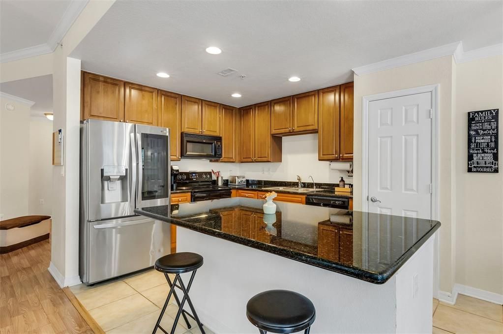 For Sale: $449,000 (3 beds, 3 baths, 1836 Square Feet)