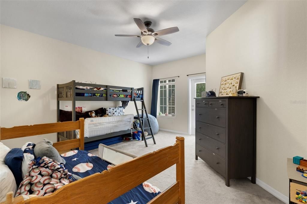 For Sale: $449,000 (3 beds, 3 baths, 1836 Square Feet)