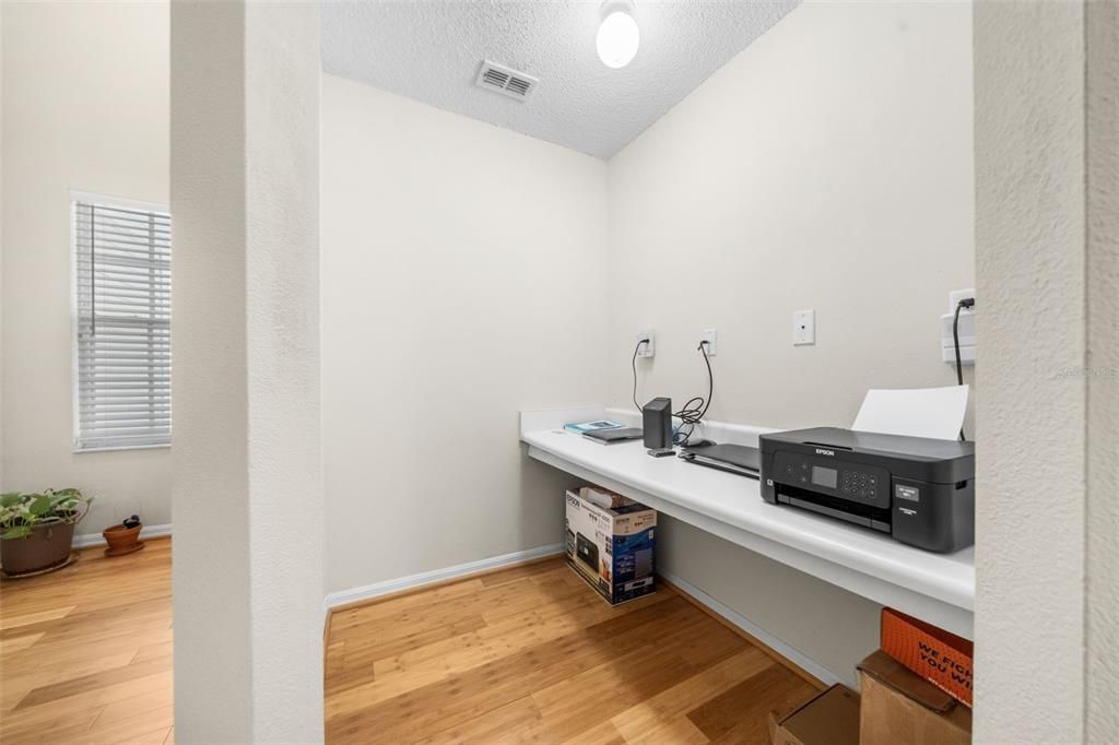For Rent: $2,200 (3 beds, 2 baths, 1454 Square Feet)