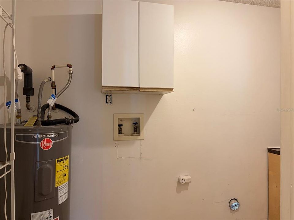 For Rent: $1,650 (3 beds, 1 baths, 1176 Square Feet)