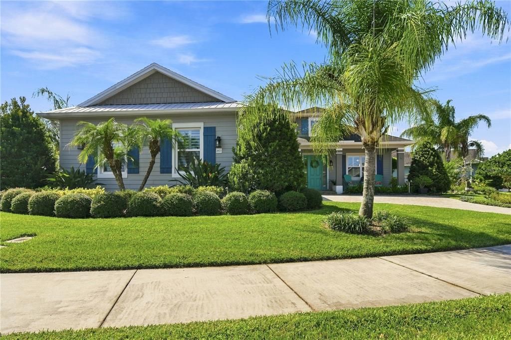For Sale: $784,000 (3 beds, 3 baths, 2212 Square Feet)