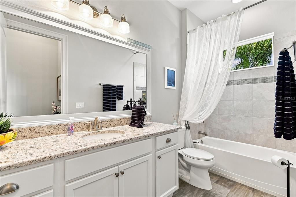 For Sale: $784,000 (3 beds, 3 baths, 2212 Square Feet)
