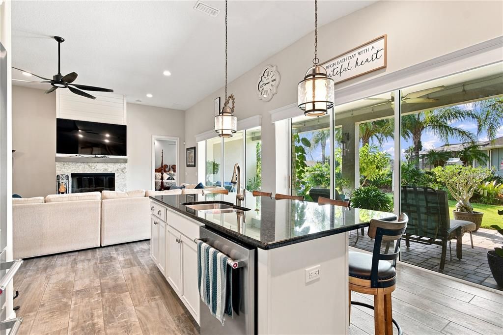 For Sale: $784,000 (3 beds, 3 baths, 2212 Square Feet)