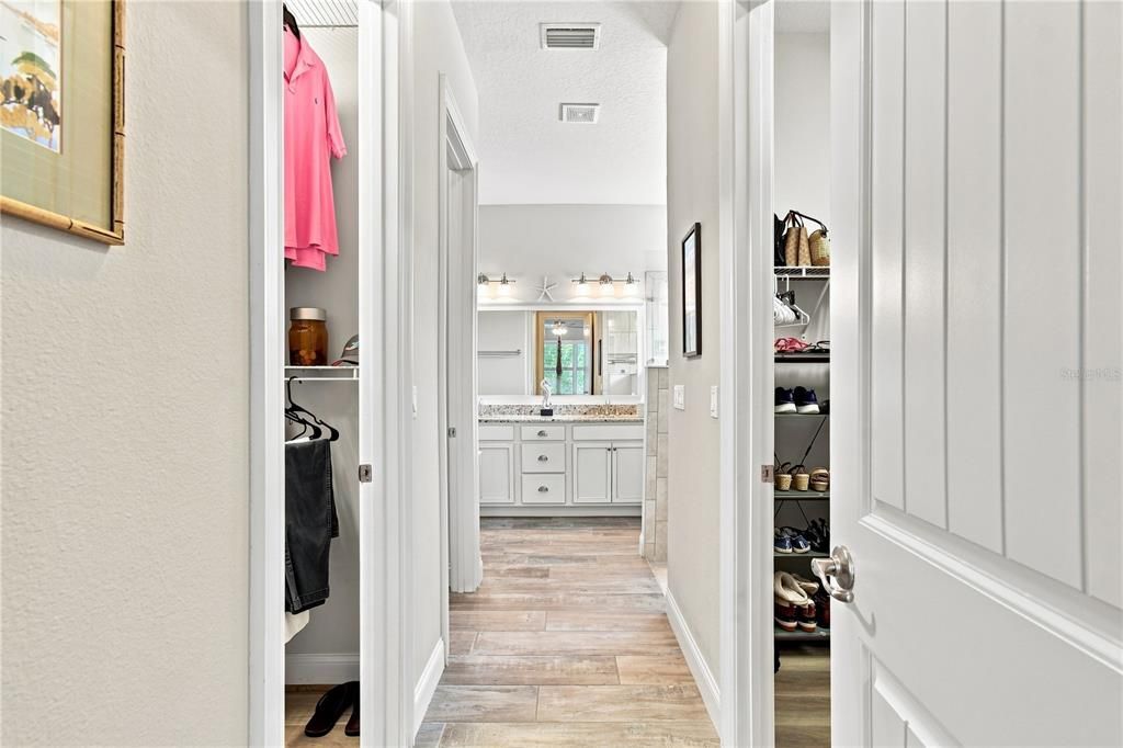 For Sale: $784,000 (3 beds, 3 baths, 2212 Square Feet)
