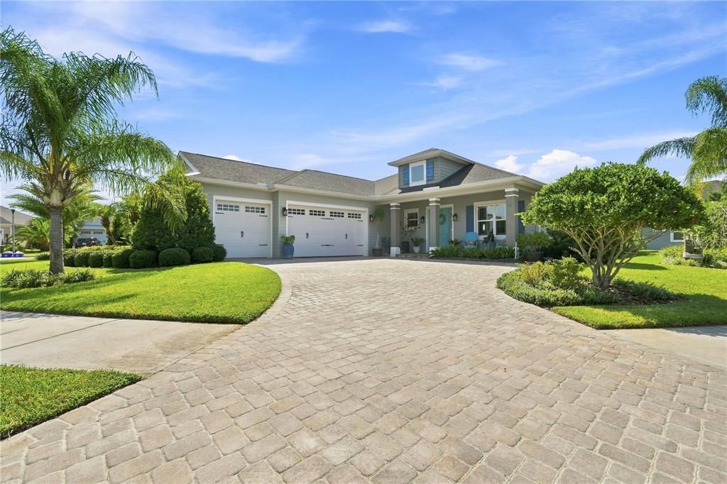 For Sale: $784,000 (3 beds, 3 baths, 2212 Square Feet)
