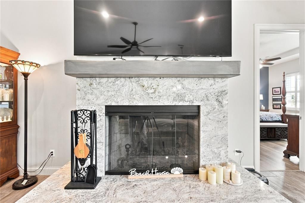 For Sale: $784,000 (3 beds, 3 baths, 2212 Square Feet)