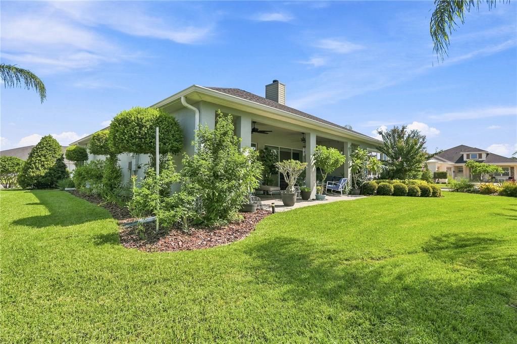 For Sale: $784,000 (3 beds, 3 baths, 2212 Square Feet)
