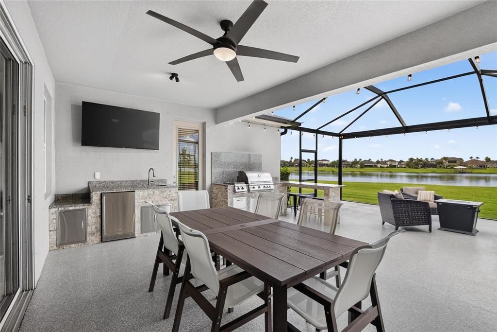 Activo con contrato: $769,900 (5 camas, 3 baños, 3134 Pies cuadrados)