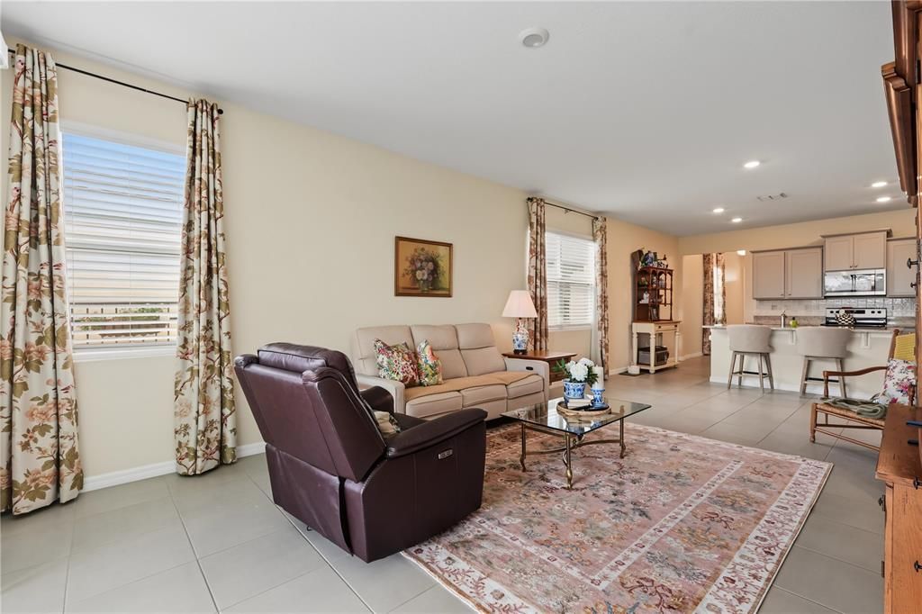 For Sale: $269,700 (3 beds, 2 baths, 1614 Square Feet)